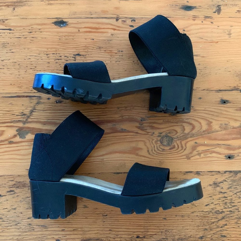 Charleston Shoe Co. Monterey Sandal in Black